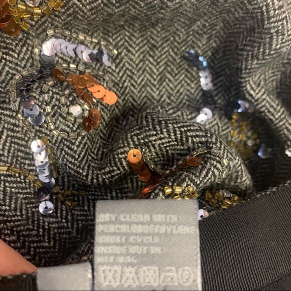 ECCOCI NWT Gray wool beaded sequin floral print pencil skirt size 0 - Picture 7 of 11